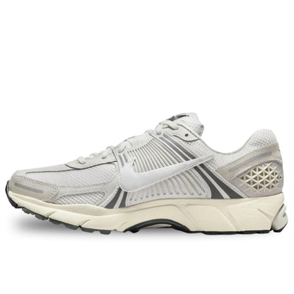 Nike Mens Nike Zoom Vomero 5